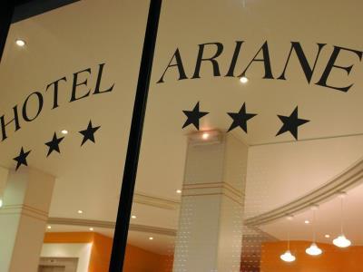לורדה Hotel Ariane מראה חיצוני תמונה